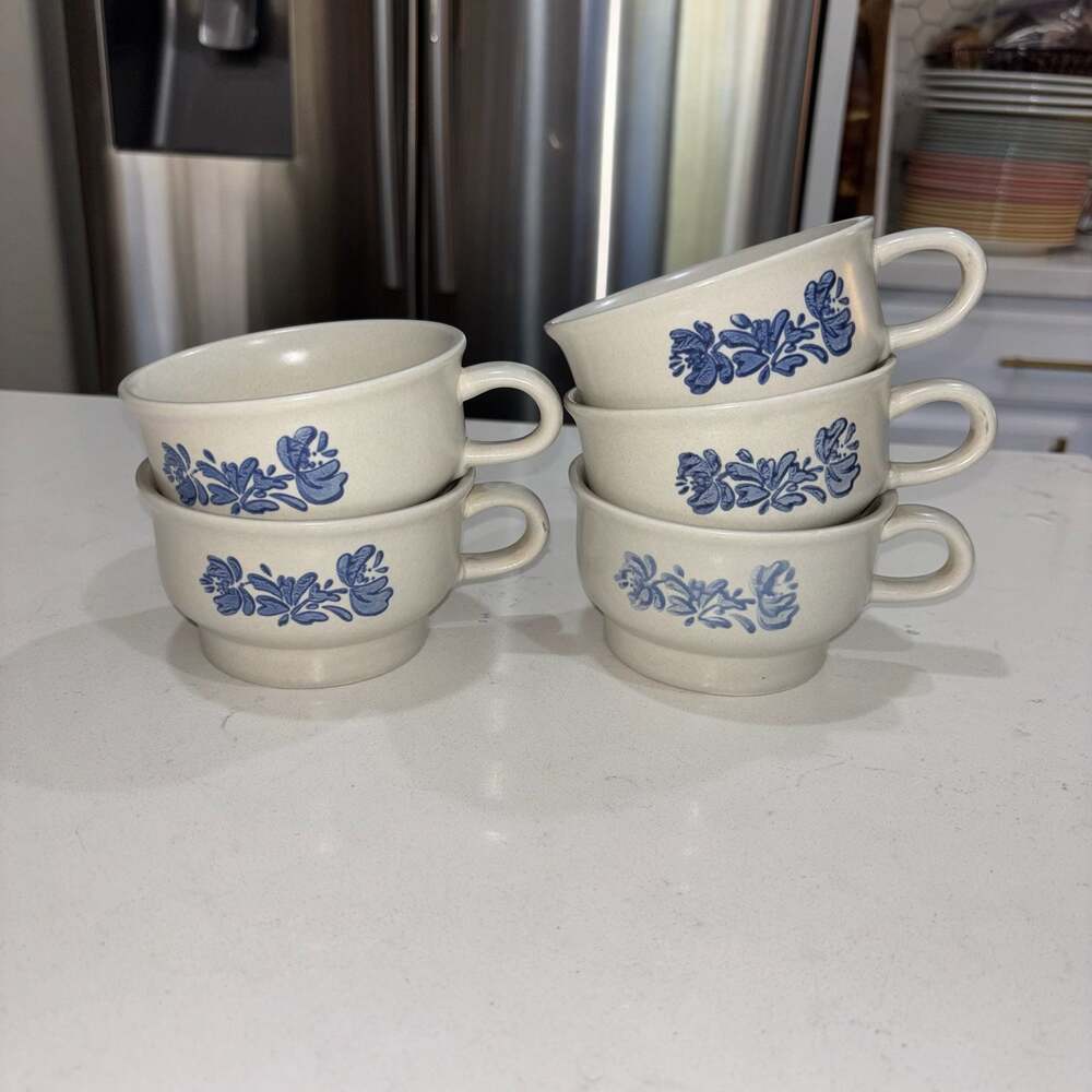 Set of 5 Vintage Pfaltzgraff Yorktowne Stoneware Soup Mugs